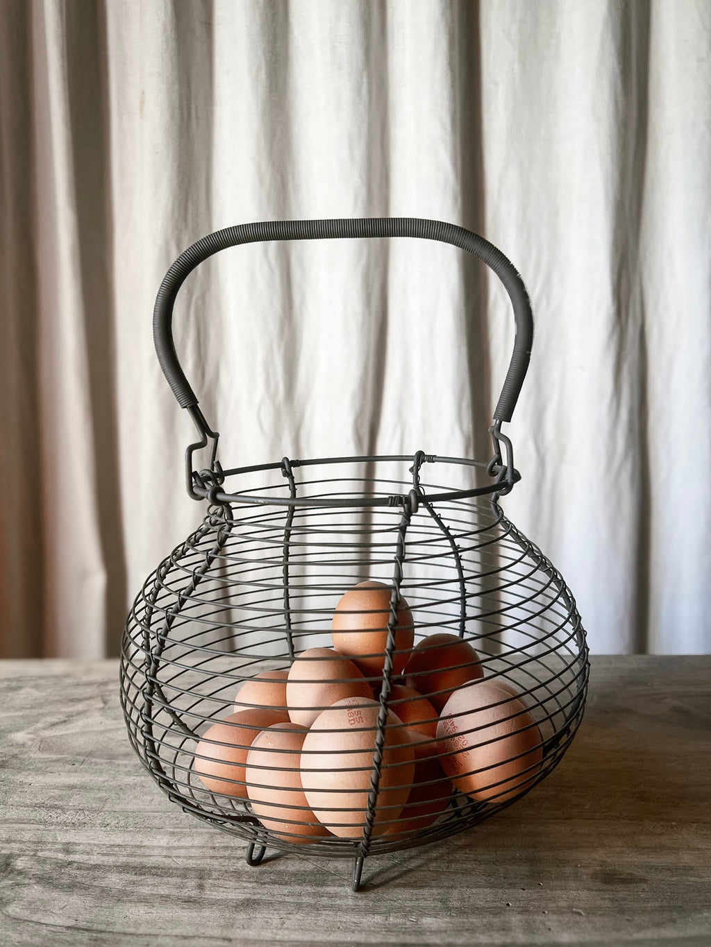 French Wire Egg Basket — Panier à oeufs
