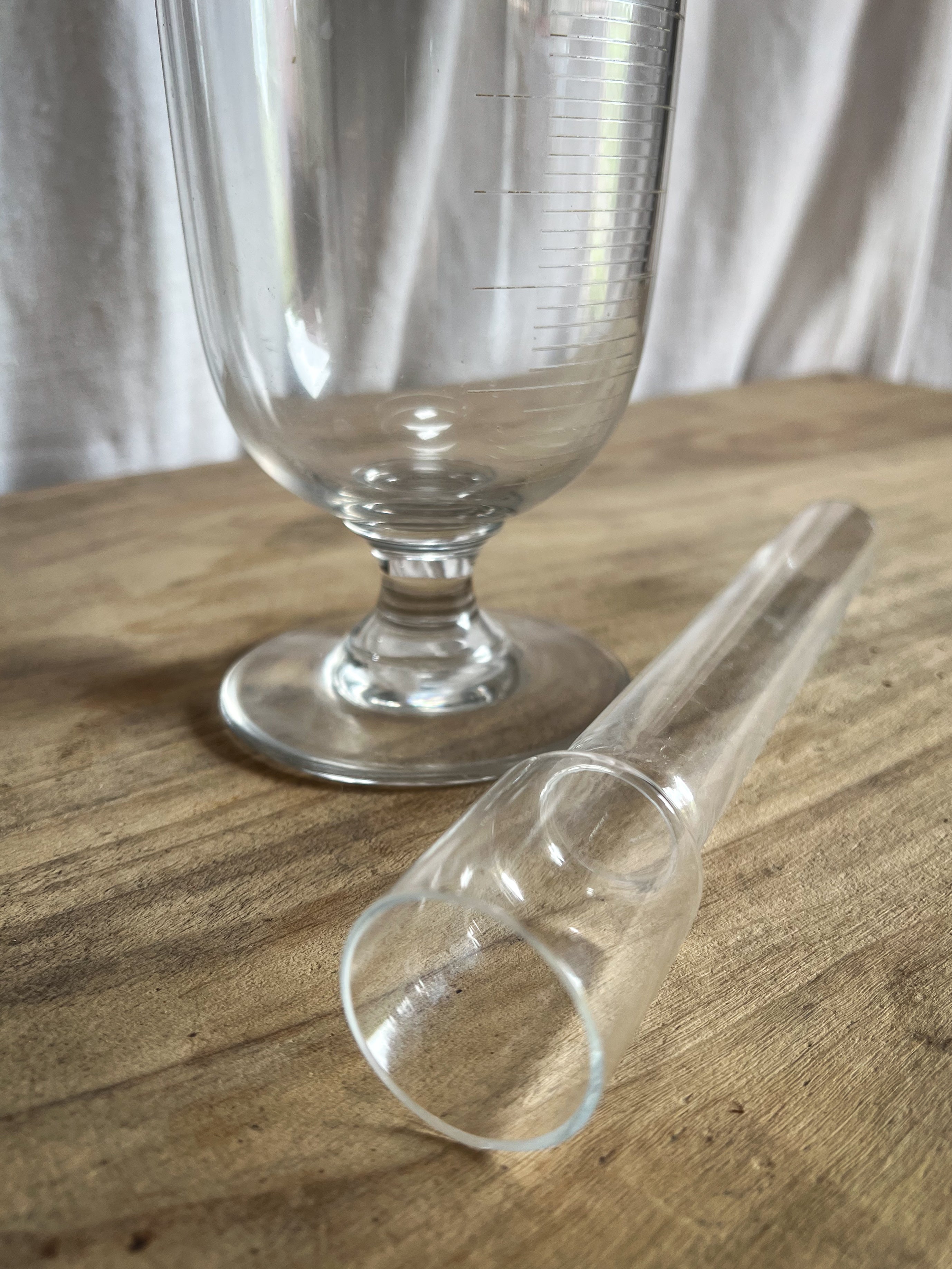 Apothecary Glass Measuring Vessel