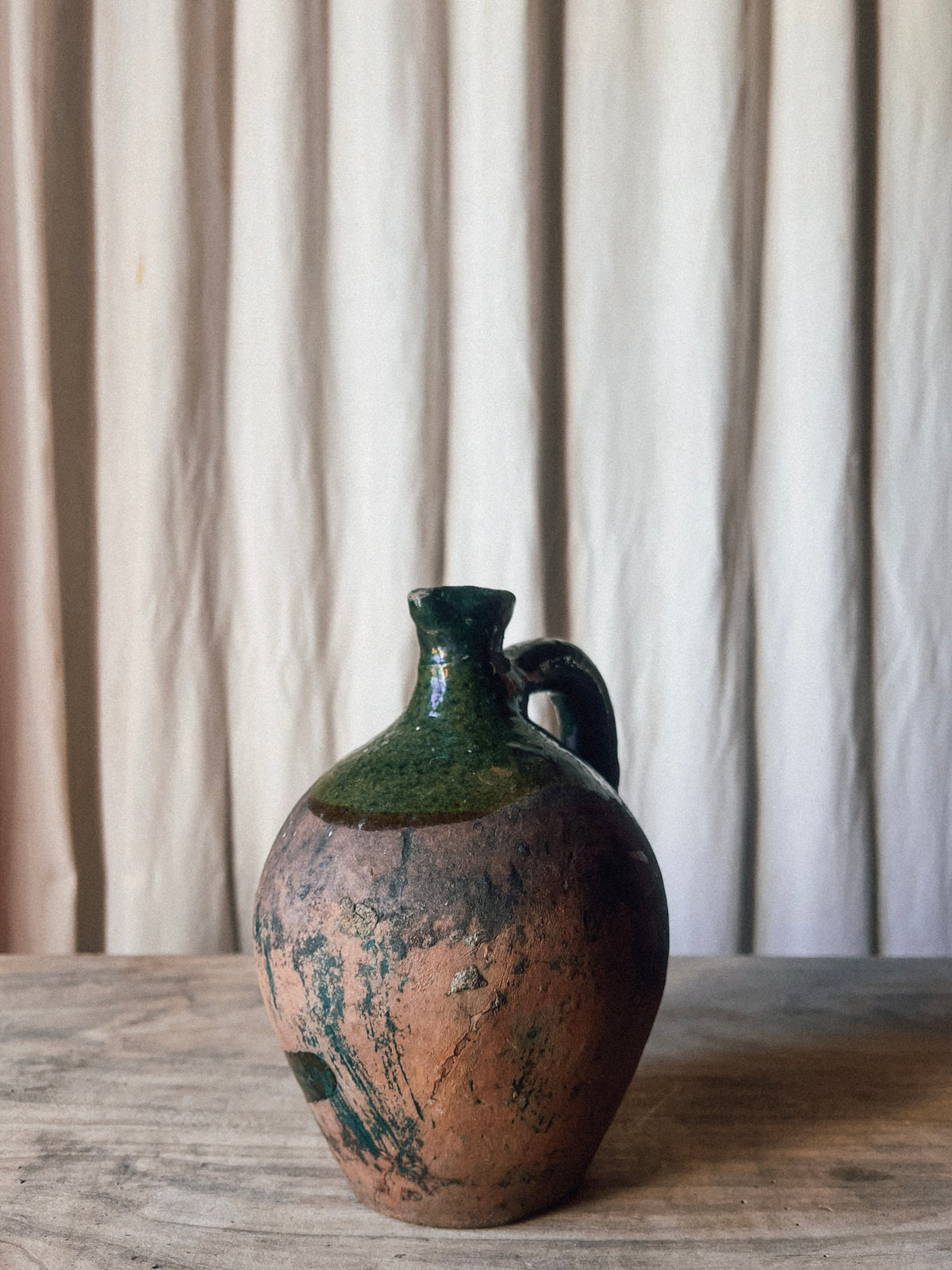 Green-Glazed Terracotta Oil Jug / Cruche