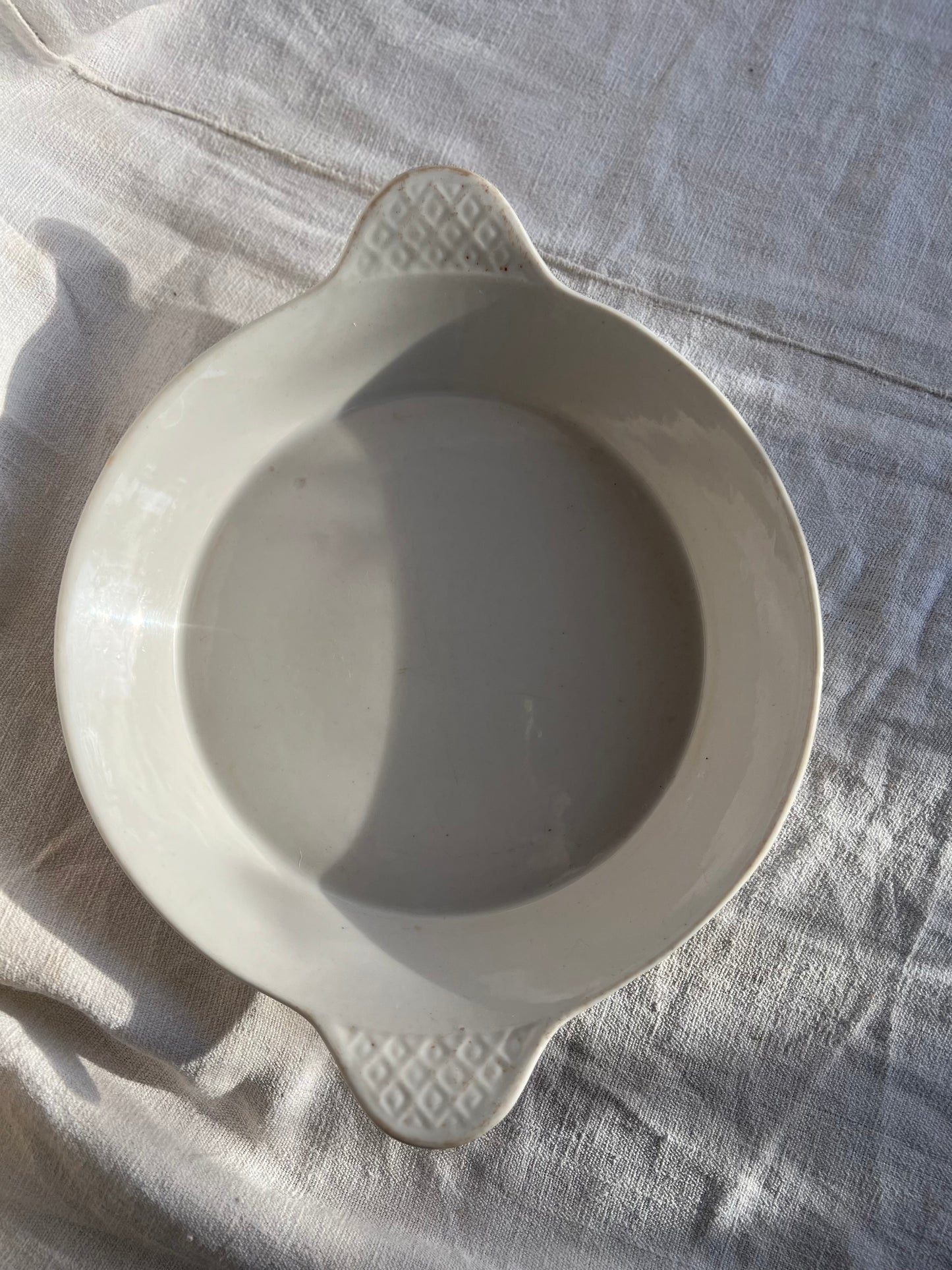 Waffle Handled Serving Dish