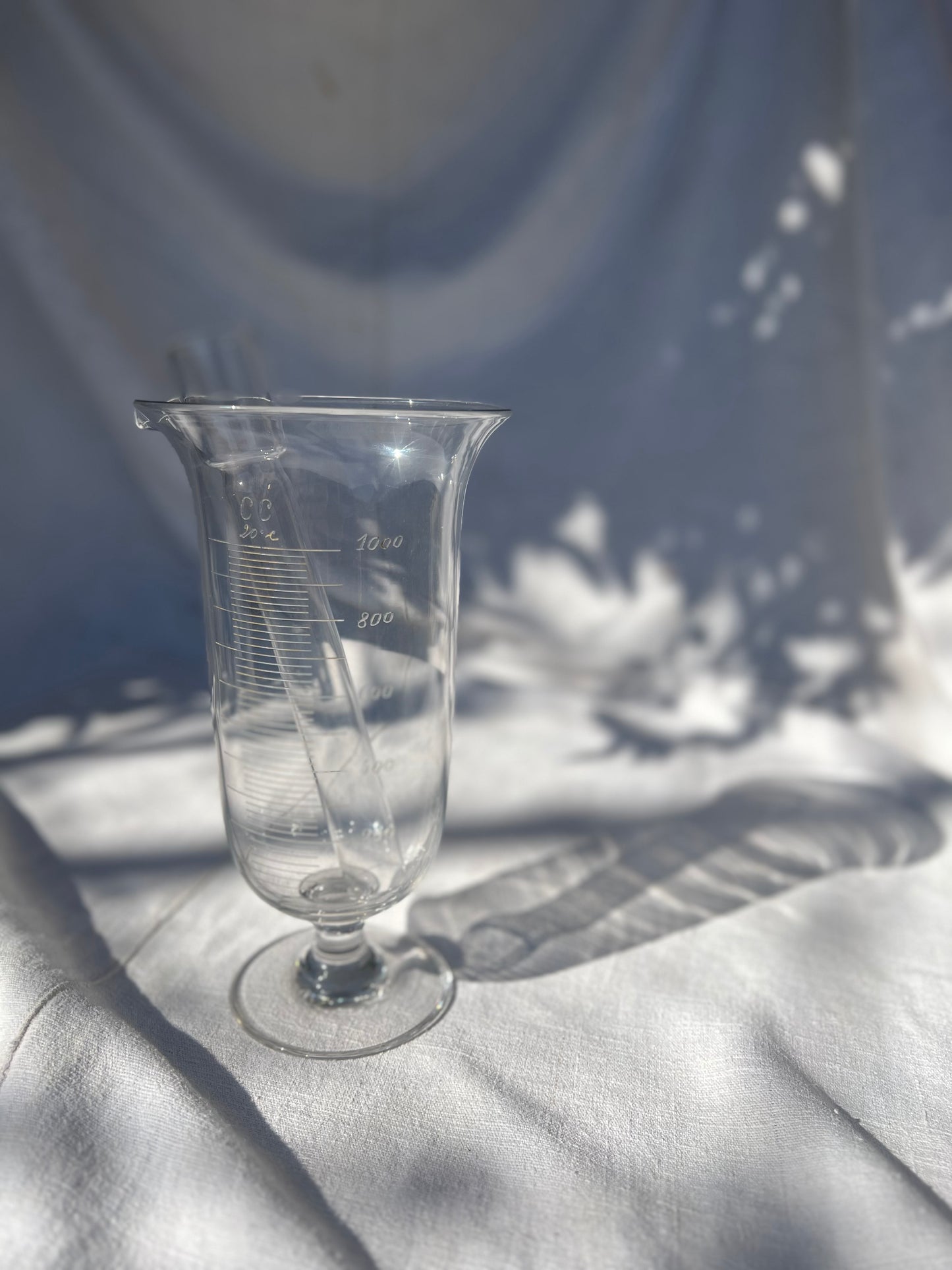 Apothecary Glass Measuring Vessel