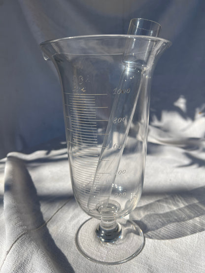 Apothecary Glass Measuring Vessel