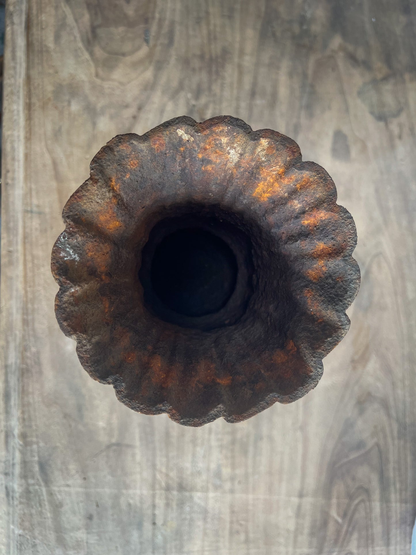 19th Century Neoclassical Fonte Cemetery Urn