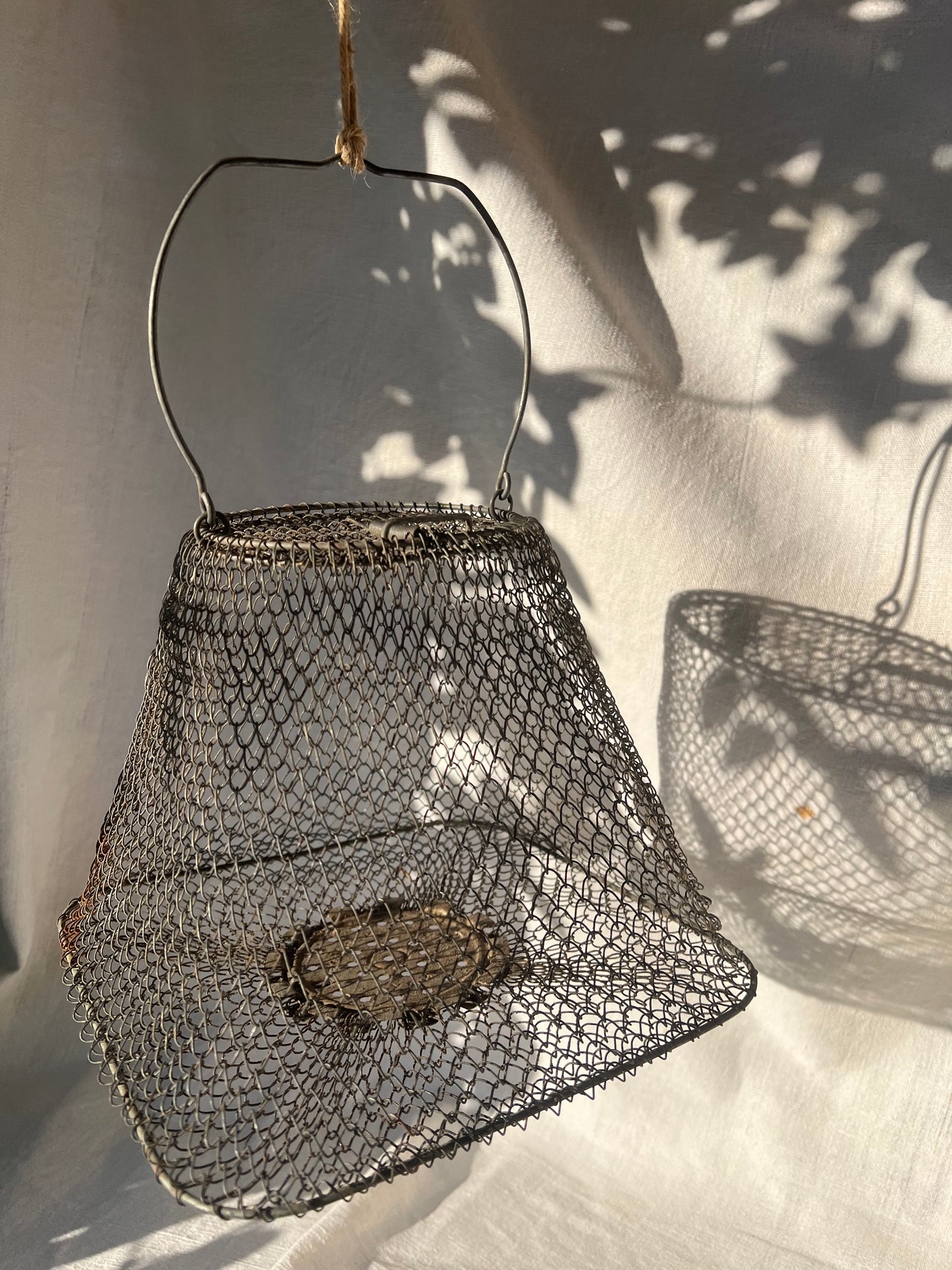 French Wire Mesh Fishing Basket