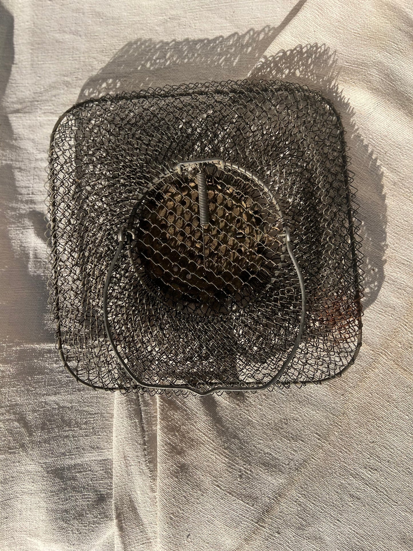 French Wire Mesh Fishing Basket